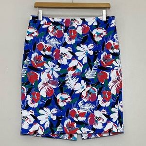 J.CREW || Woman’s  Floral Basketweave Pencil Skirt size 6